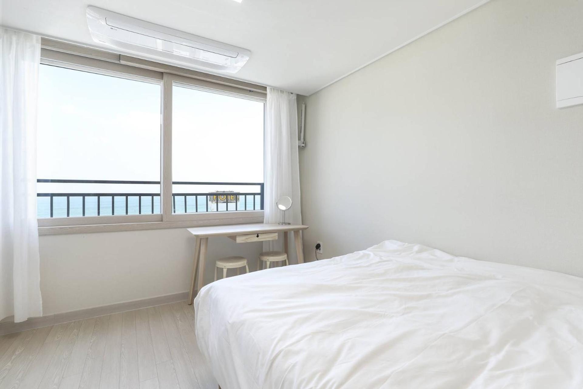 Hotel The First Ocean Songjeong à Busan Extérieur photo