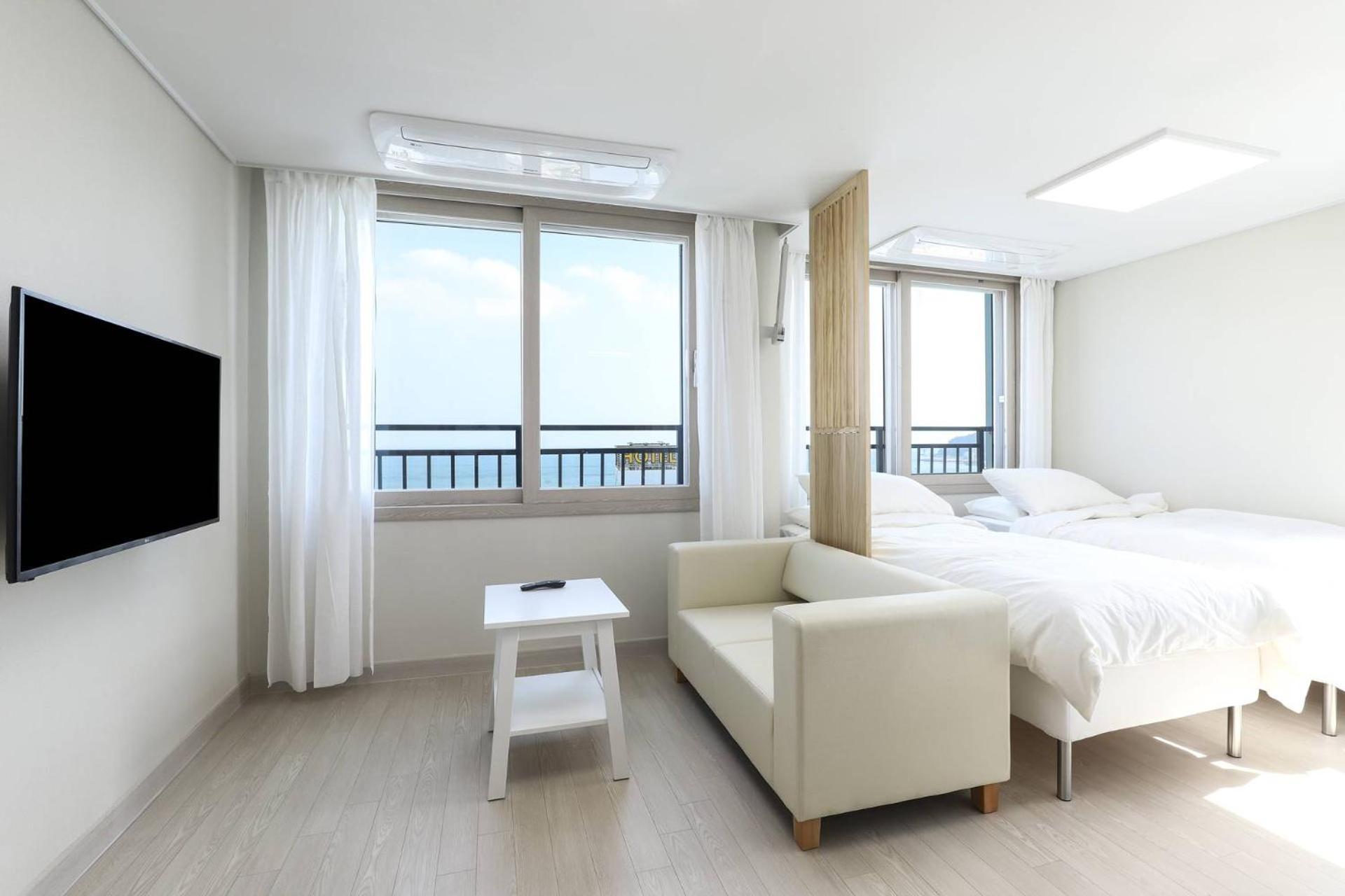 Hotel The First Ocean Songjeong à Busan Extérieur photo