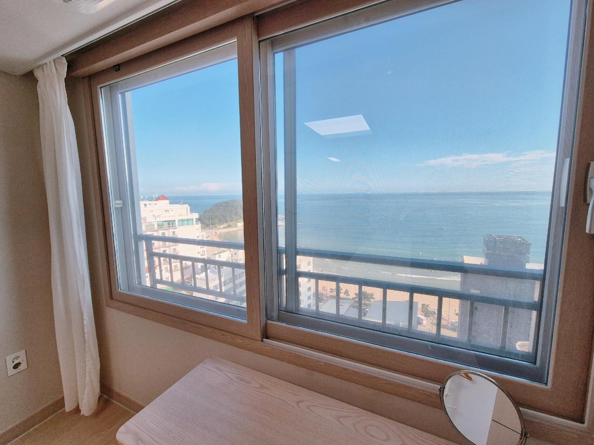 Hotel The First Ocean Songjeong à Busan Extérieur photo