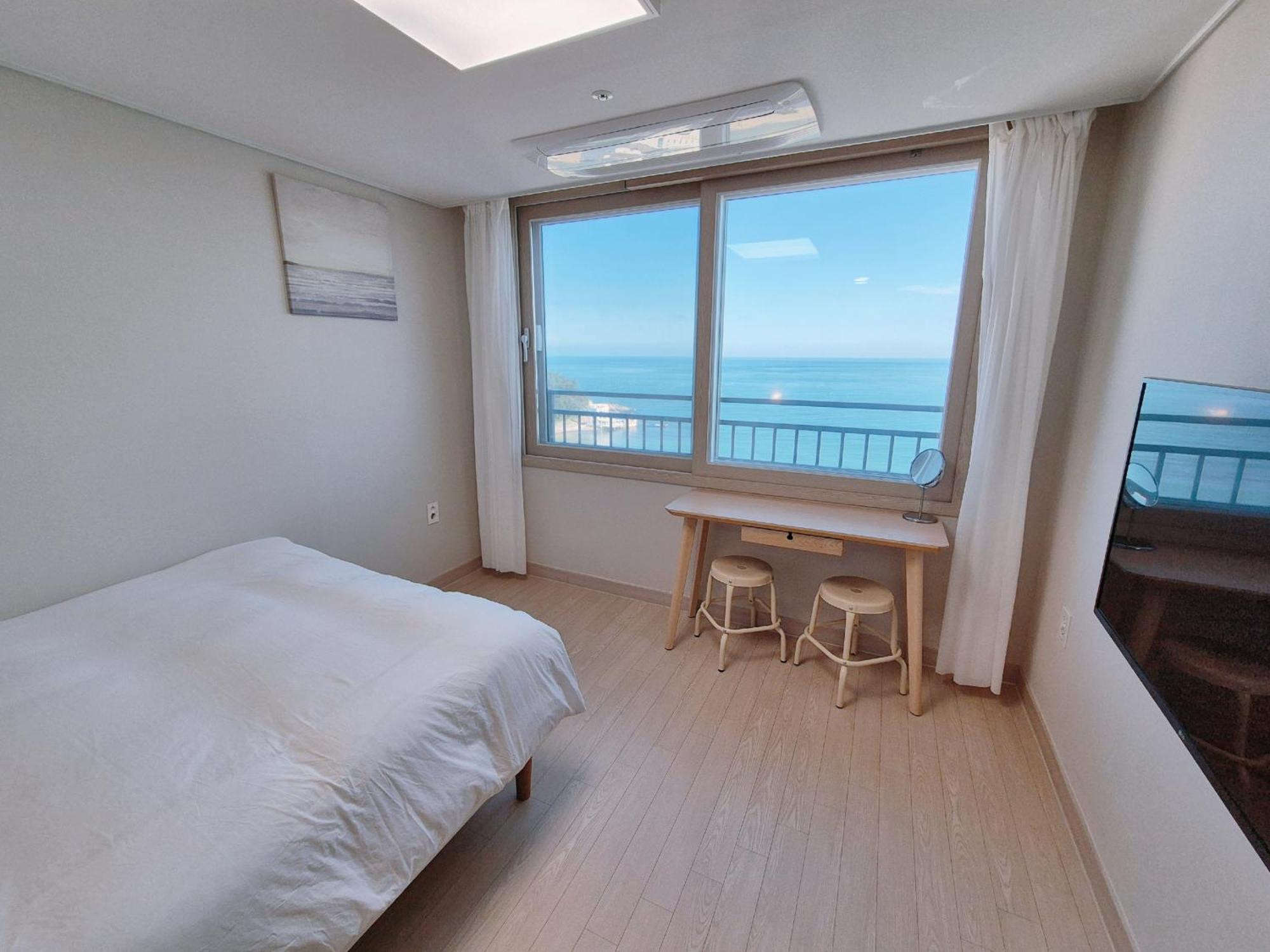 Hotel The First Ocean Songjeong à Busan Extérieur photo