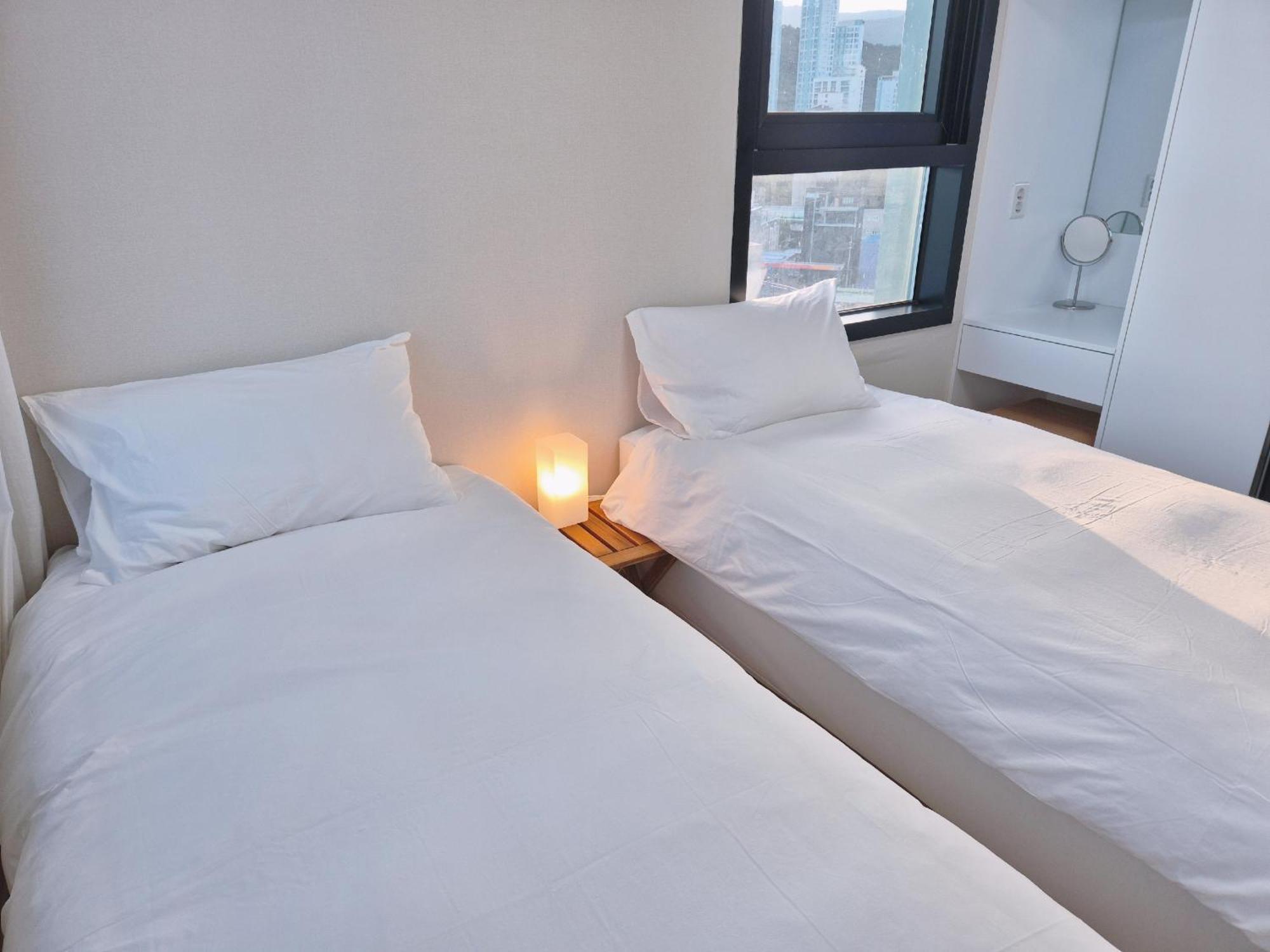 Hotel The First Ocean Songjeong à Busan Extérieur photo